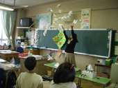 ���ˎq�F���É��s�����O�c���w�Z�ł̃��[�N�V���b�v